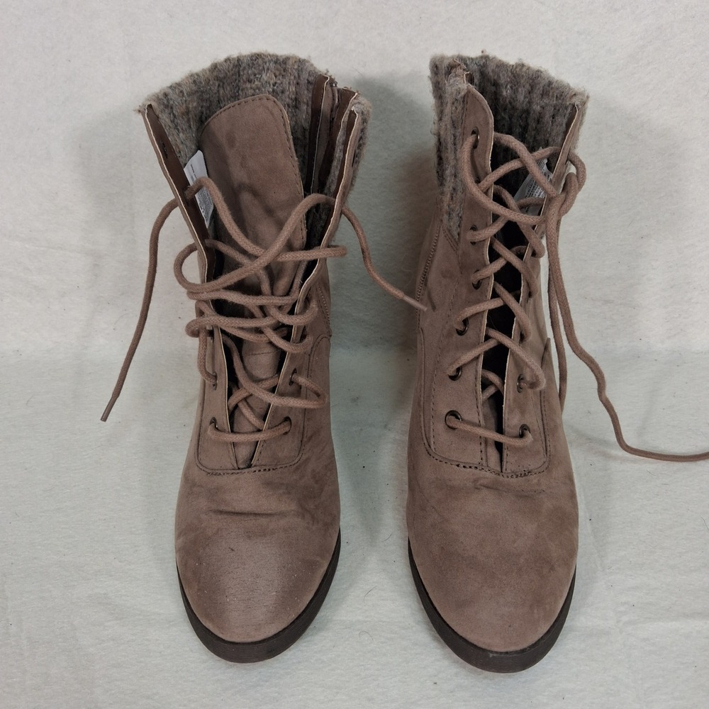 SO Wedge Ankle Boots Womens 9 Sand Lace Up Sweater Cuff SOBACKPACKSAND